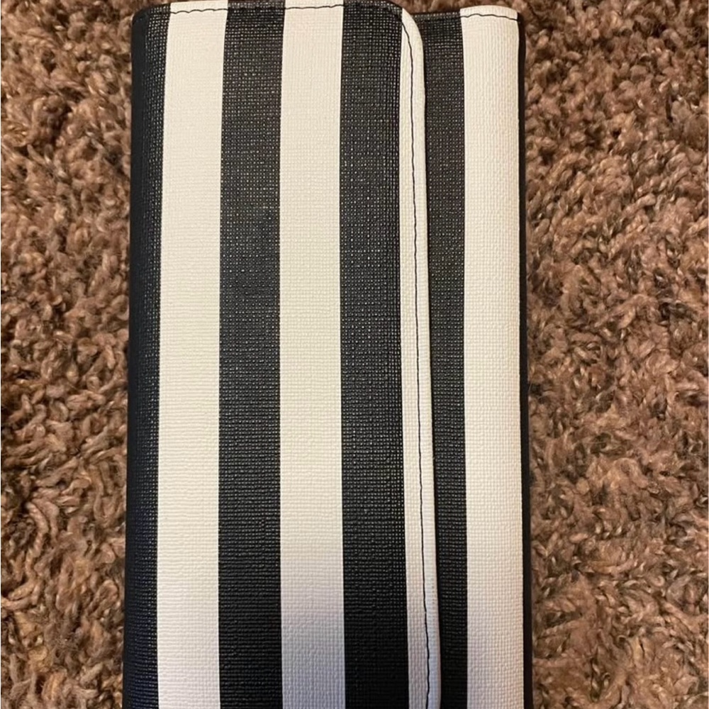 Kut from the Kloth Black Wallet